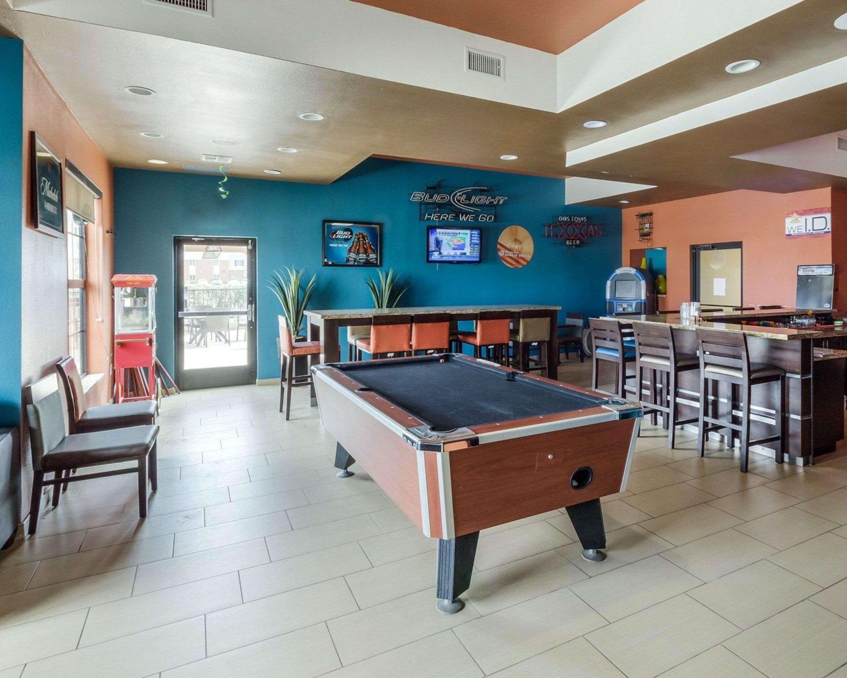Comfort Suites Cotulla Near I-35 Bagian luar foto