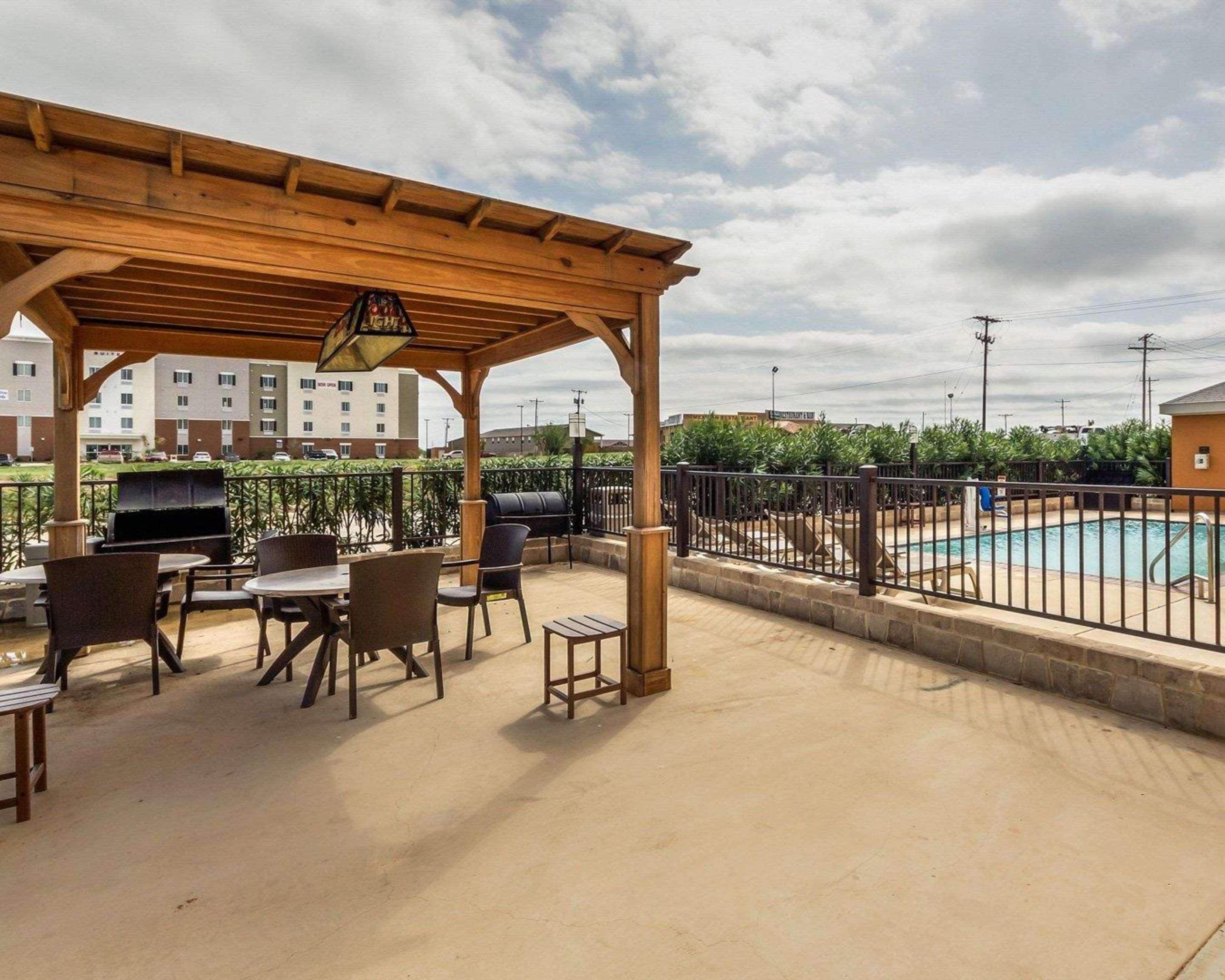 Comfort Suites Cotulla Near I-35 Bagian luar foto