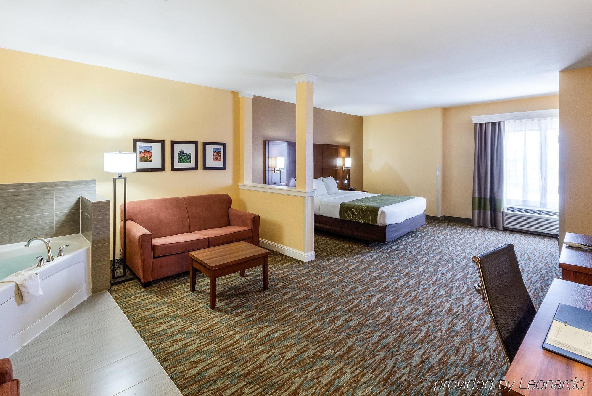 Comfort Suites Cotulla Near I-35 Bagian luar foto