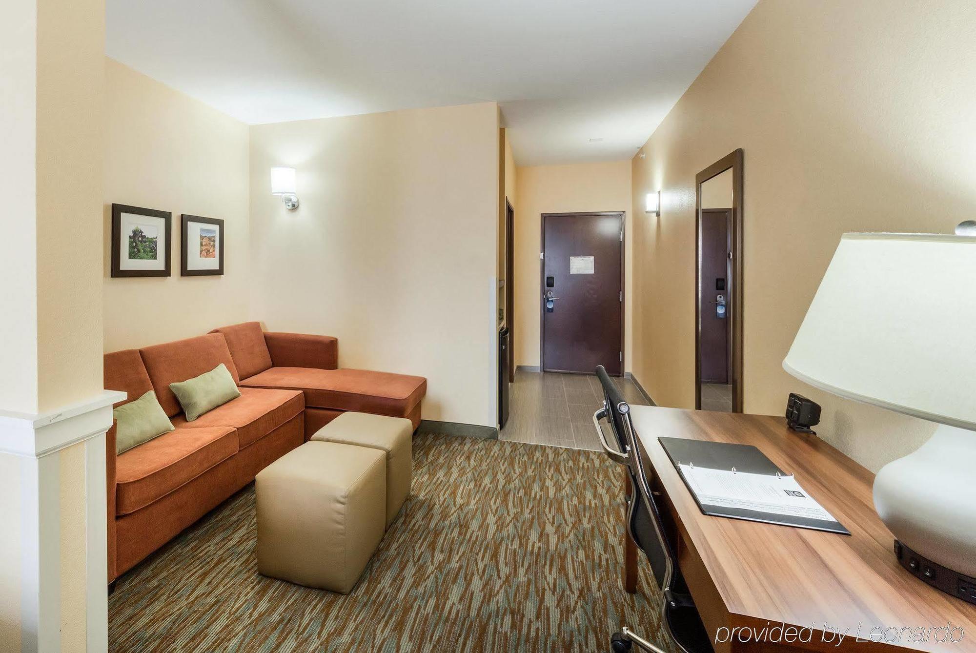Comfort Suites Cotulla Near I-35 Bagian luar foto
