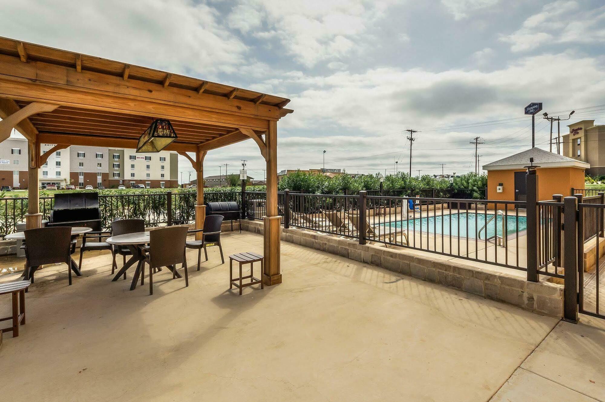 Comfort Suites Cotulla Near I-35 Bagian luar foto